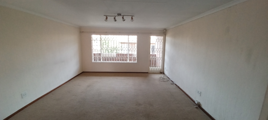 To Let 2 Bedroom Property for Rent in Ferndale Gauteng