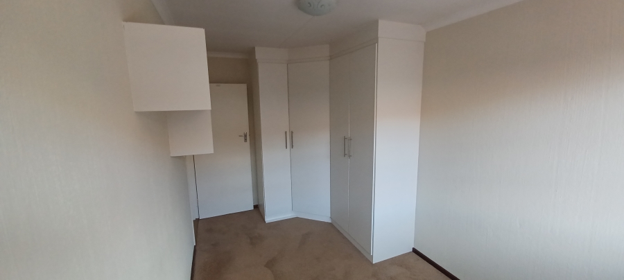 To Let 2 Bedroom Property for Rent in Ferndale Gauteng