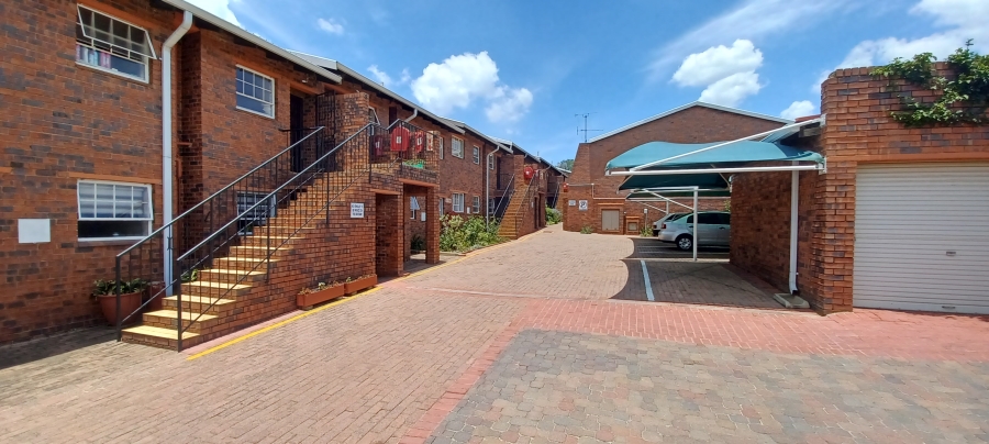 To Let 2 Bedroom Property for Rent in Ferndale Gauteng