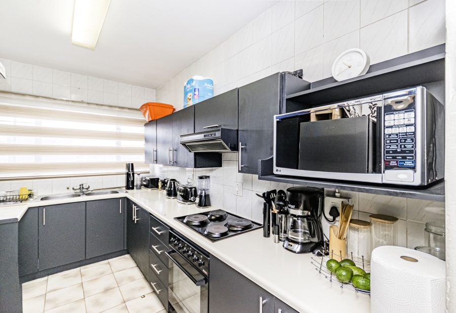 2 Bedroom Property for Sale in Florida Gauteng