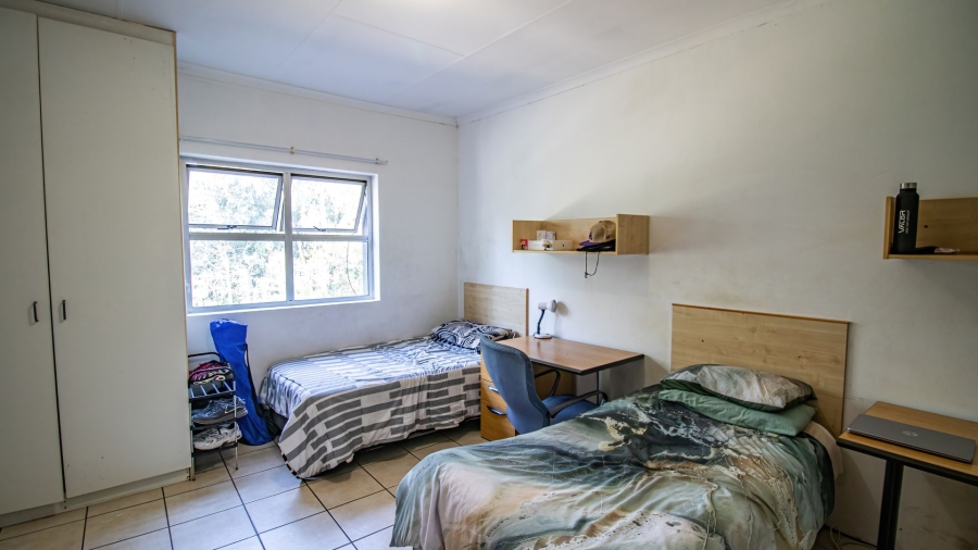 1 Bedroom Property for Sale in Glen Austin Gauteng