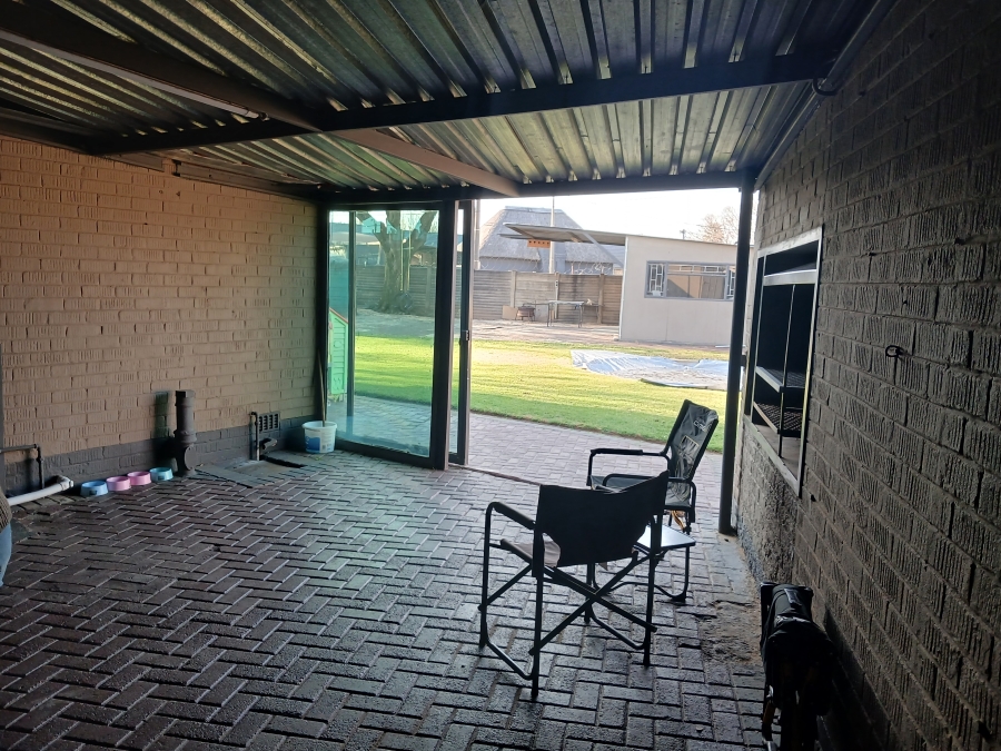 4 Bedroom Property for Sale in Three Rivers Gauteng