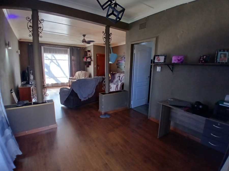 4 Bedroom Property for Sale in Three Rivers Gauteng