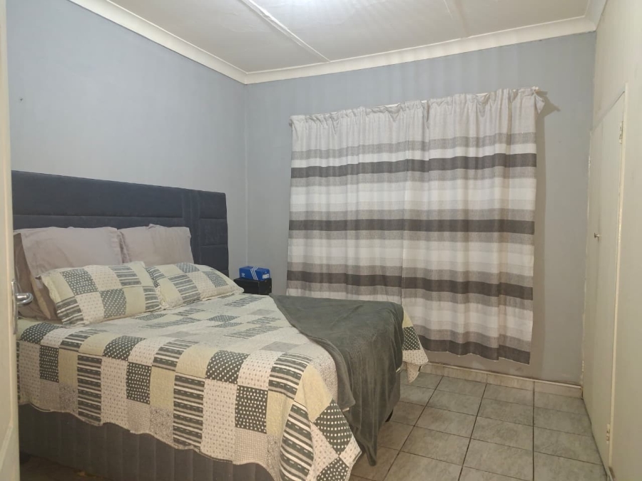 2 Bedroom Property for Sale in Vanderbijlpark Cw 6 Gauteng