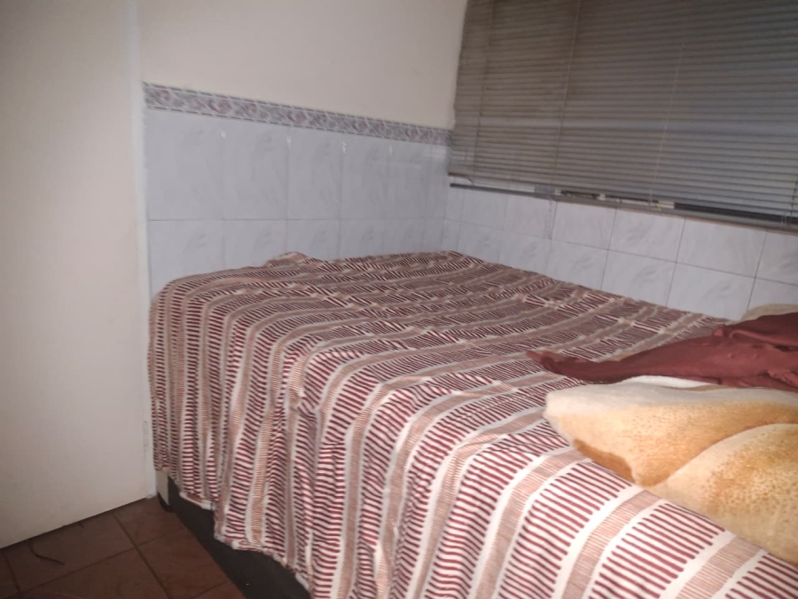 2 Bedroom Property for Sale in Vanderbijlpark Cw 6 Gauteng