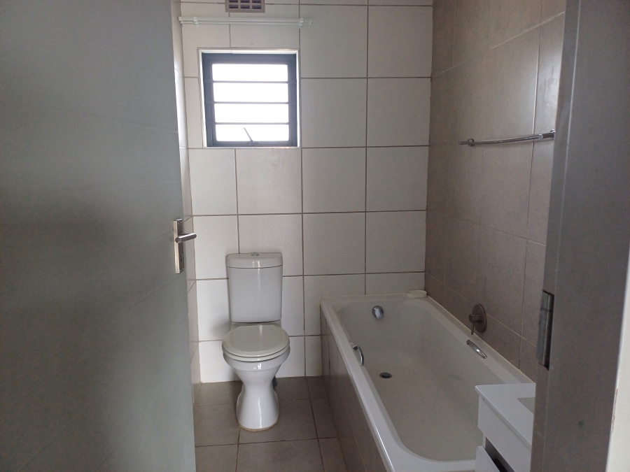 To Let 3 Bedroom Property for Rent in Albertsdal Gauteng
