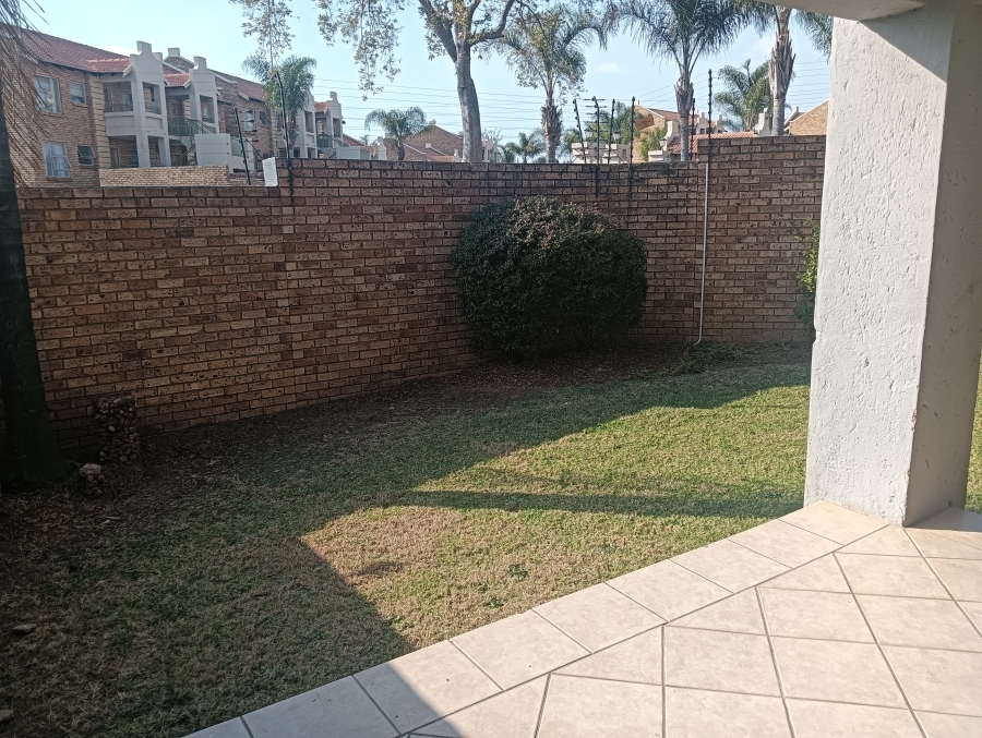 2 Bedroom Property for Sale in Raslouw A H Gauteng