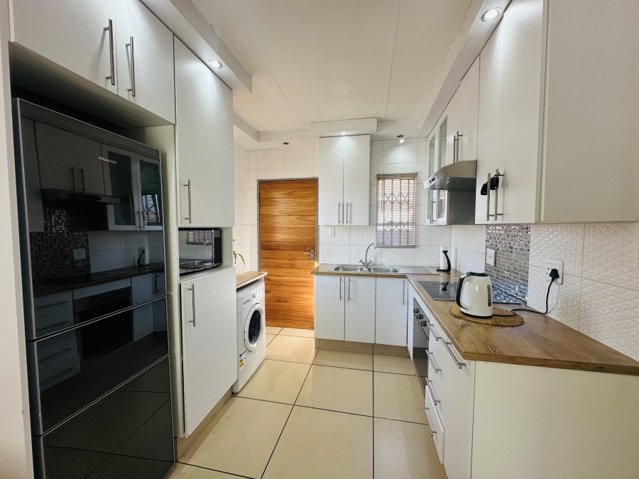 2 Bedroom Property for Sale in Selcourt Gauteng