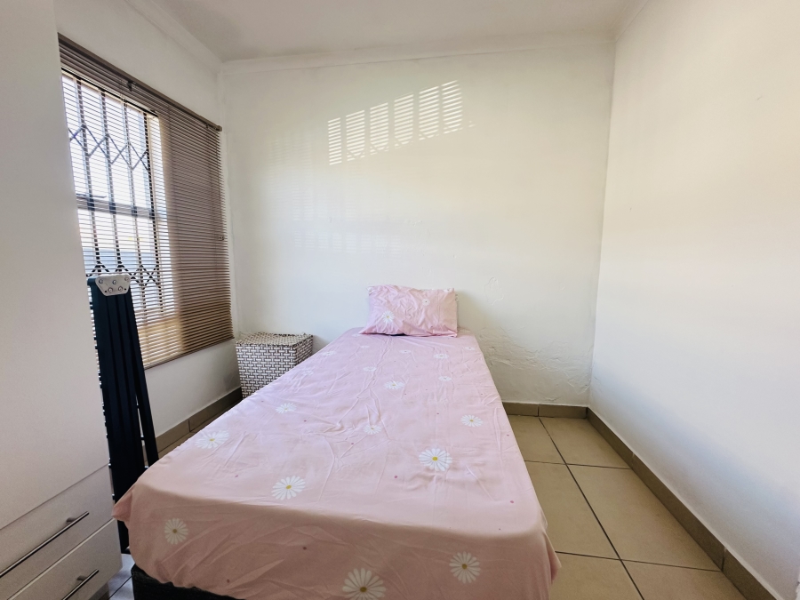 2 Bedroom Property for Sale in Selcourt Gauteng