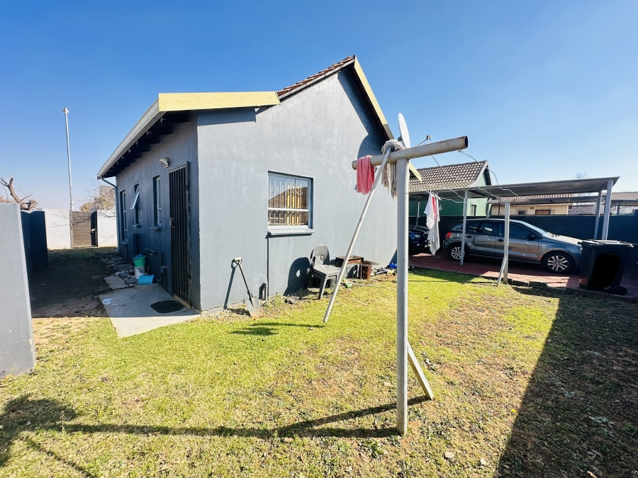 2 Bedroom Property for Sale in Selcourt Gauteng