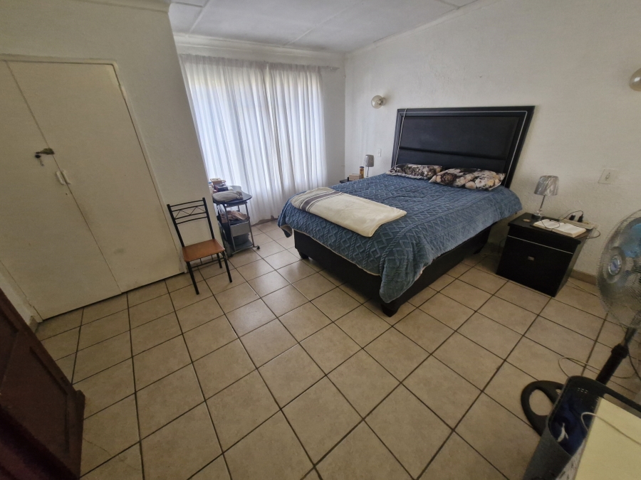 4 Bedroom Property for Sale in Rensburg Gauteng