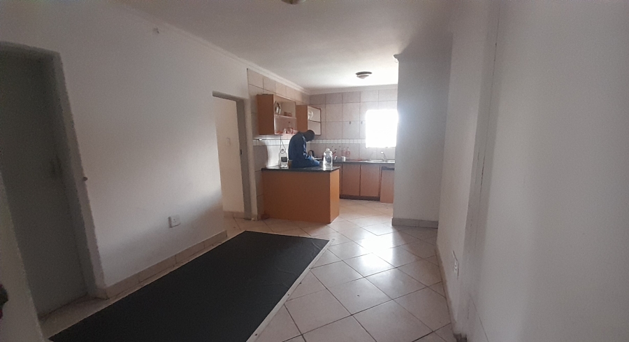 To Let Commercial Property for Rent in Rietfontein Gauteng