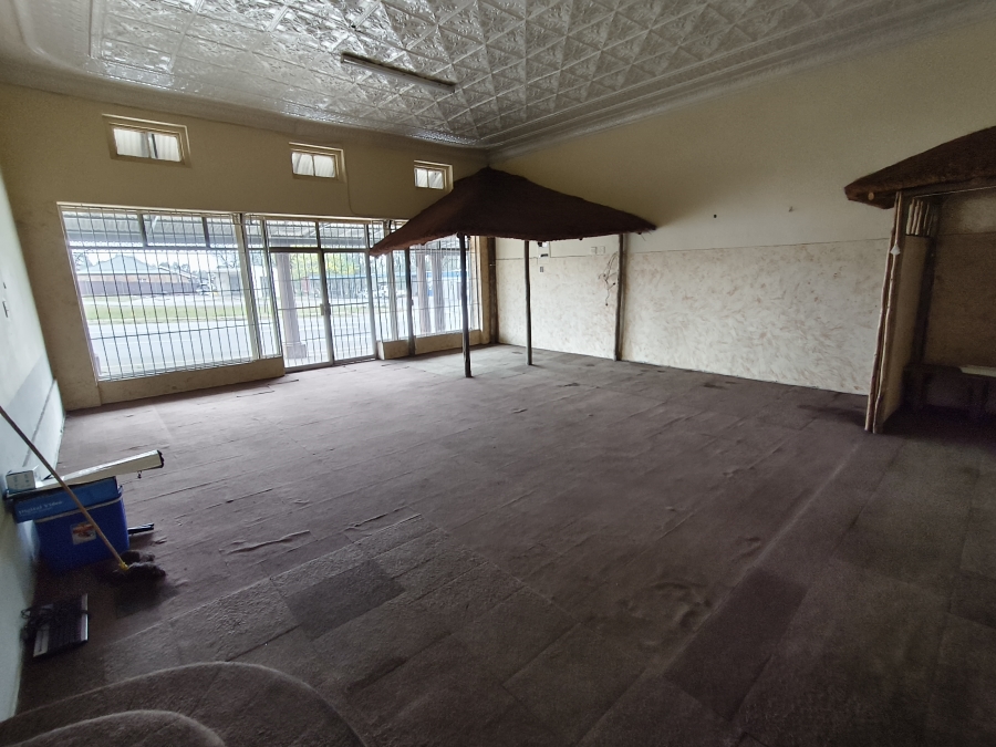 Commercial Property for Sale in Laversburg Gauteng