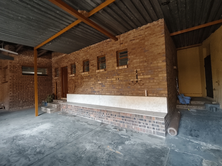 Commercial Property for Sale in Laversburg Gauteng