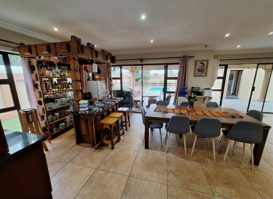 4 Bedroom Property for Sale in Vanderbijlpark SE 8 Gauteng