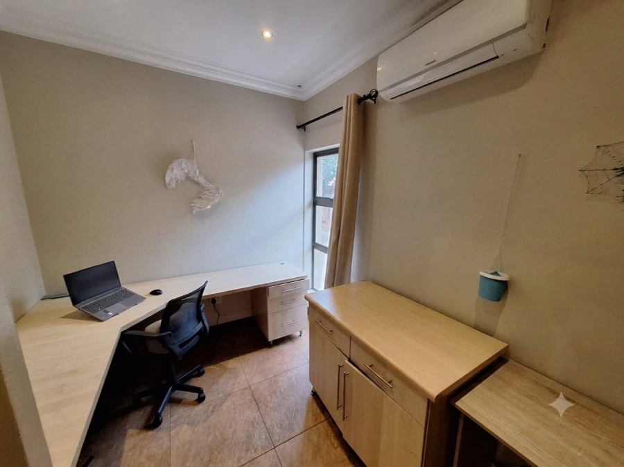 4 Bedroom Property for Sale in Vanderbijlpark SE 8 Gauteng