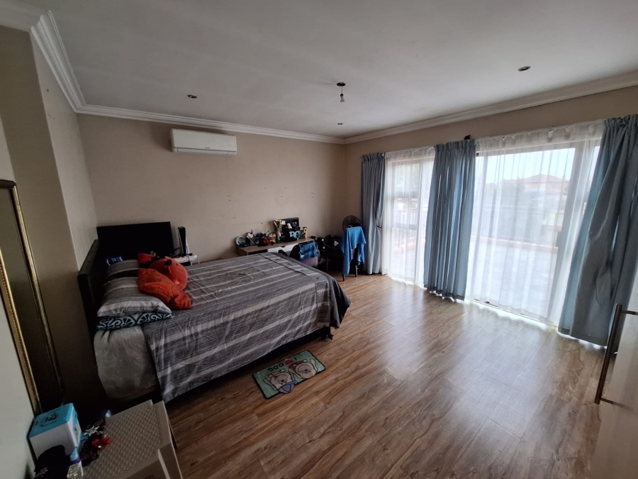 4 Bedroom Property for Sale in Vanderbijlpark SE 8 Gauteng