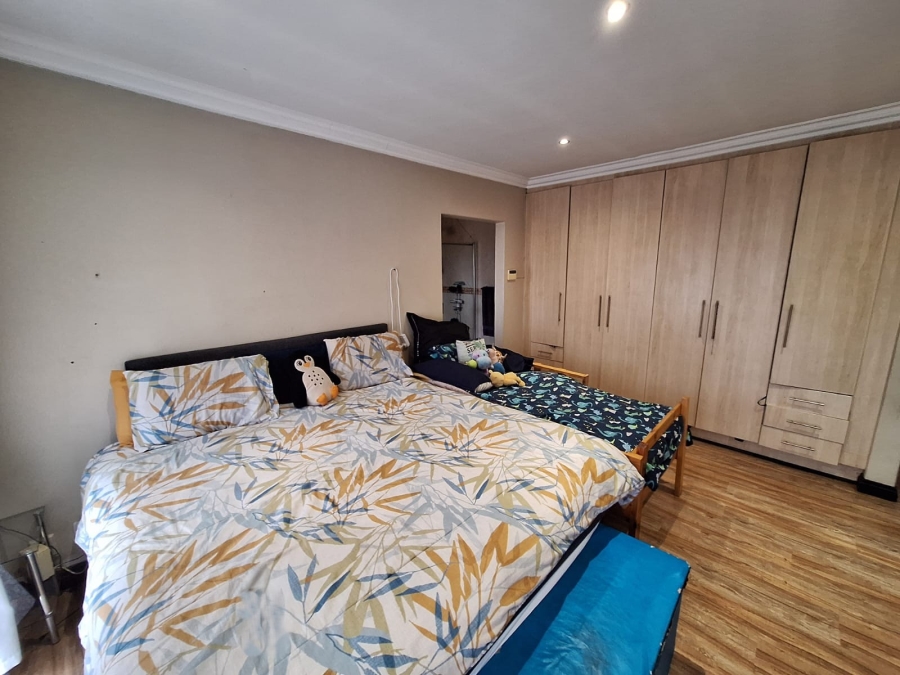 4 Bedroom Property for Sale in Vanderbijlpark SE 8 Gauteng
