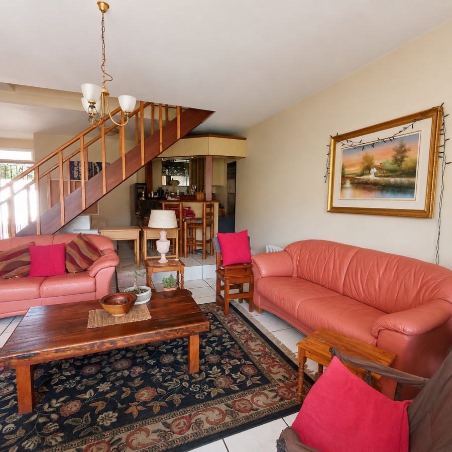 2 Bedroom Property for Sale in Three Rivers Gauteng
