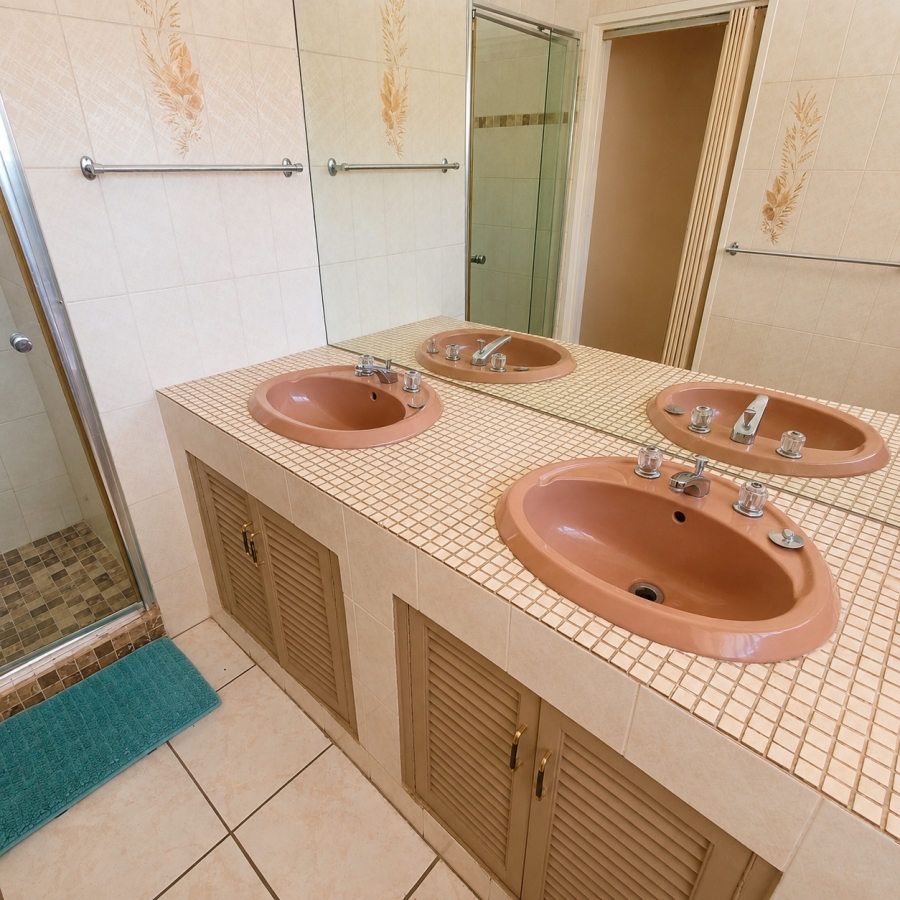 2 Bedroom Property for Sale in Three Rivers Gauteng