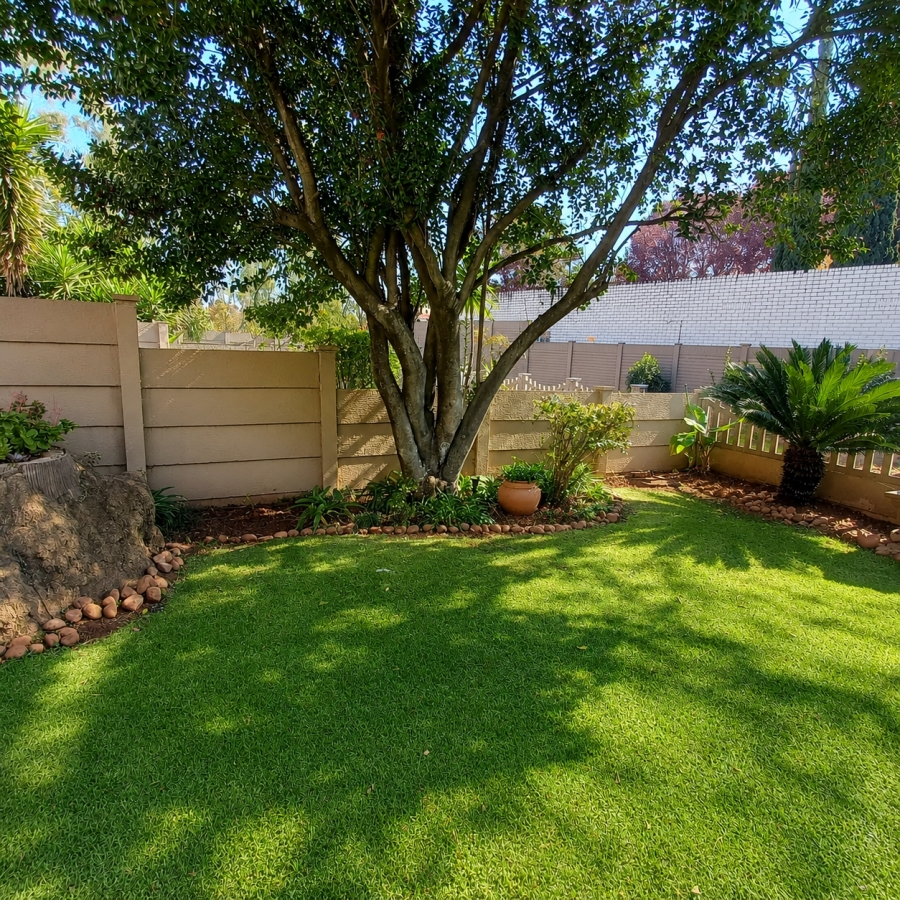 2 Bedroom Property for Sale in Three Rivers Gauteng