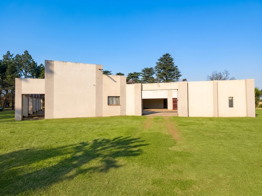 To Let 3 Bedroom Property for Rent in Zuurfontein Gauteng