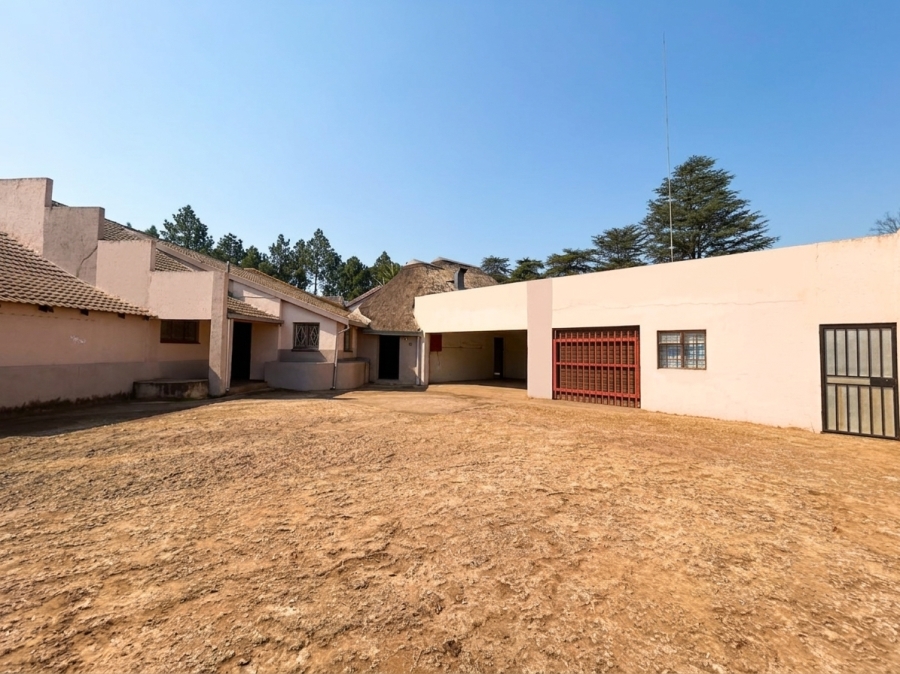 To Let 3 Bedroom Property for Rent in Zuurfontein Gauteng