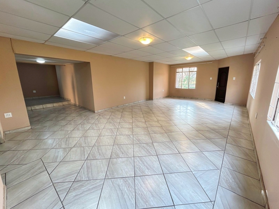 To Let 3 Bedroom Property for Rent in Zuurfontein Gauteng
