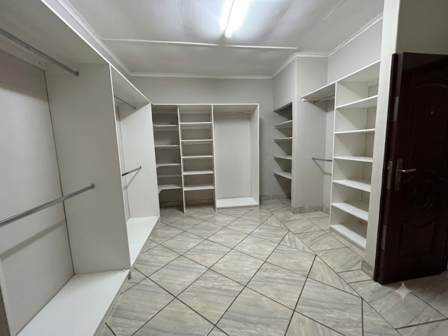 To Let 3 Bedroom Property for Rent in Zuurfontein Gauteng