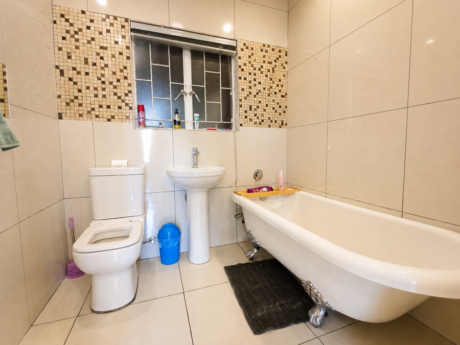 3 Bedroom Property for Sale in The Reeds Gauteng