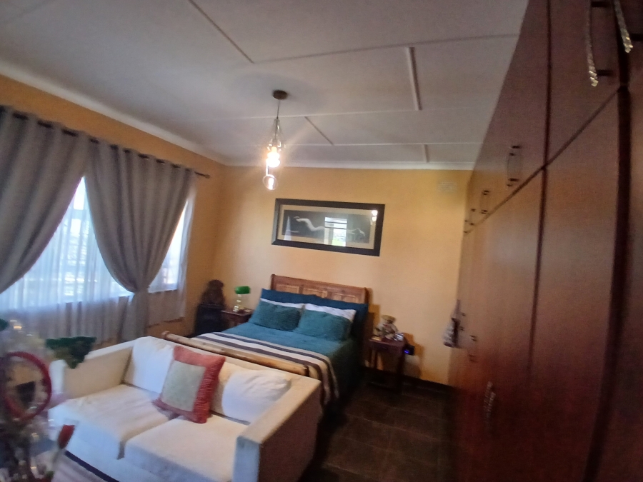 4 Bedroom Property for Sale in Florentia Gauteng