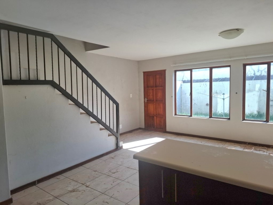 2 Bedroom Property for Sale in Greenhills Gauteng