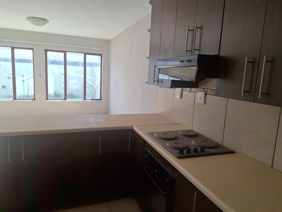 2 Bedroom Property for Sale in Greenhills Gauteng
