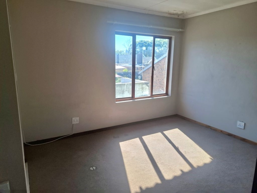 2 Bedroom Property for Sale in Greenhills Gauteng