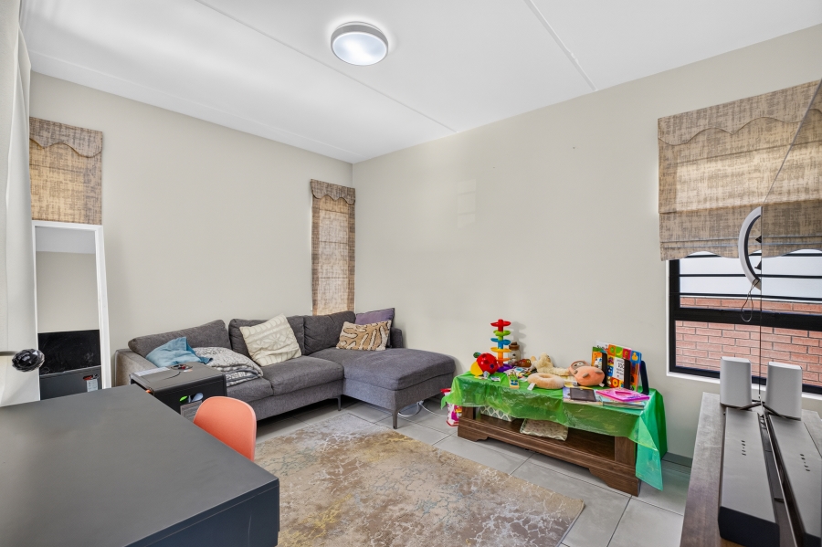 3 Bedroom Property for Sale in Maroeladal Gauteng
