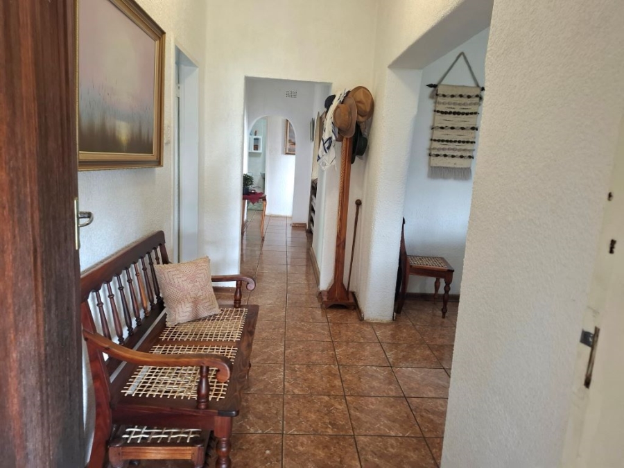 4 Bedroom Property for Sale in Loumarina A H Gauteng