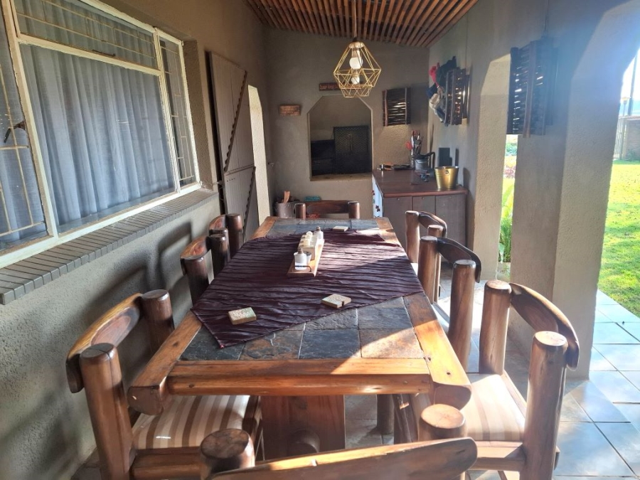4 Bedroom Property for Sale in Loumarina A H Gauteng