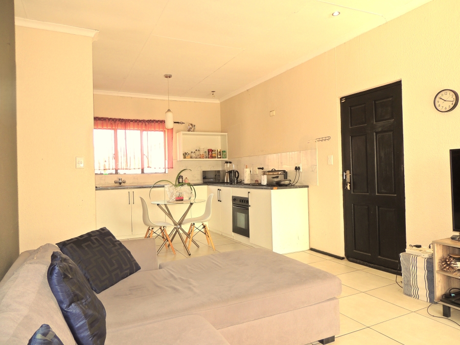 3 Bedroom Property for Sale in Willowbrook Gauteng