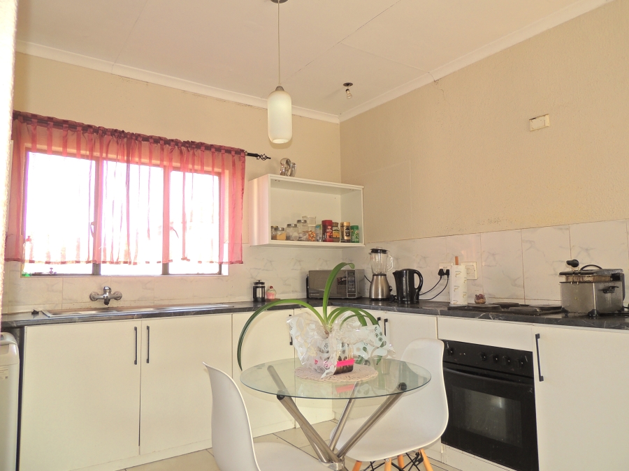 3 Bedroom Property for Sale in Willowbrook Gauteng