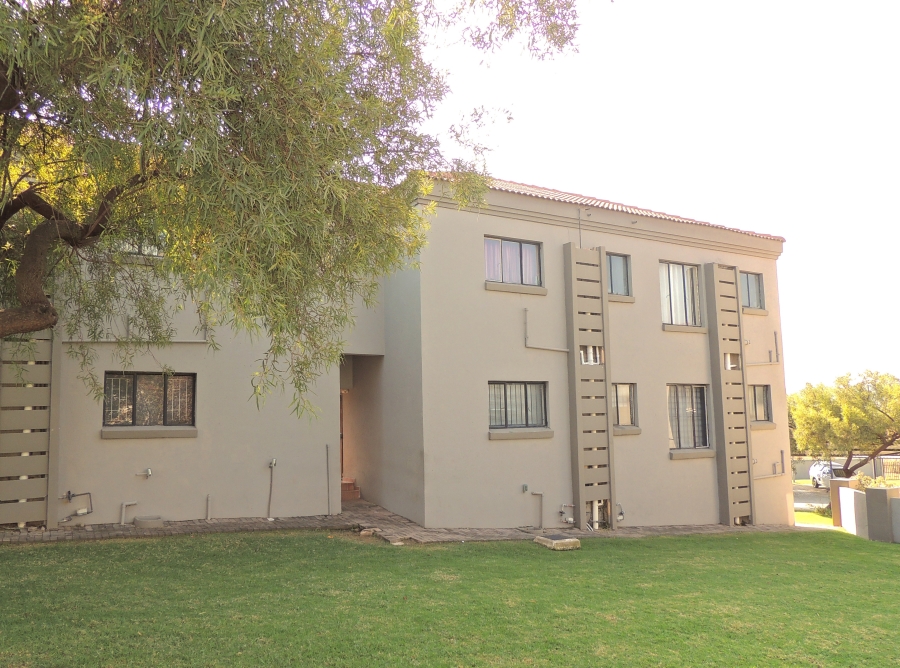 3 Bedroom Property for Sale in Willowbrook Gauteng