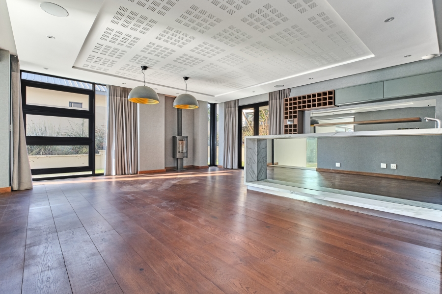 4 Bedroom Property for Sale in Waterfall Country Estate Gauteng