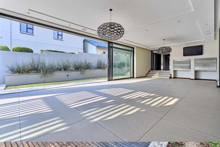 4 Bedroom Property for Sale in Waterfall Country Estate Gauteng