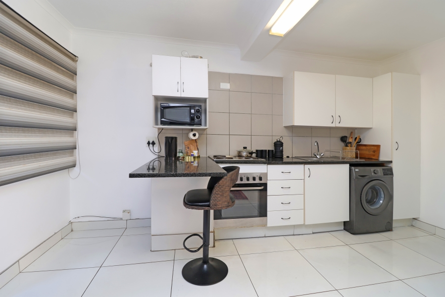 1 Bedroom Property for Sale in Ferndale Gauteng