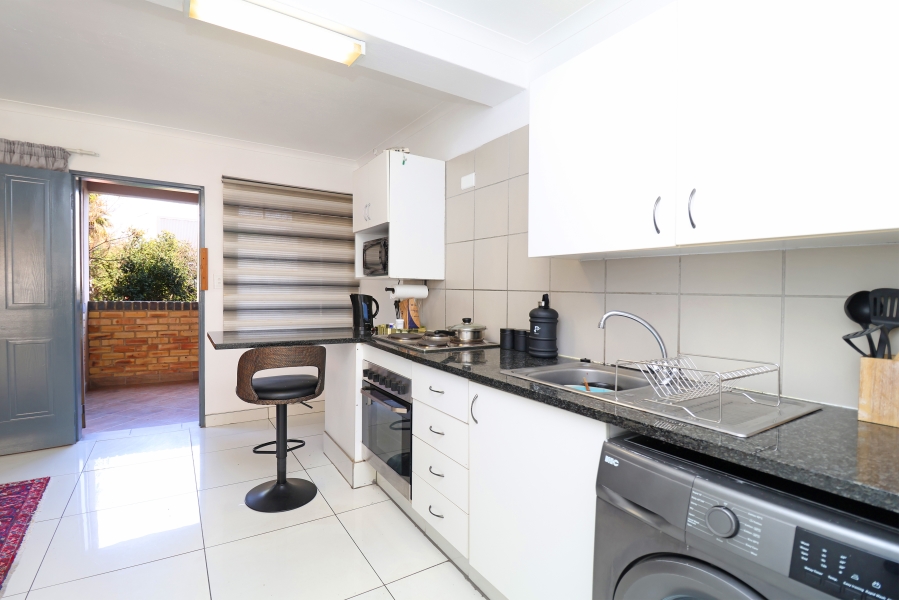 1 Bedroom Property for Sale in Ferndale Gauteng