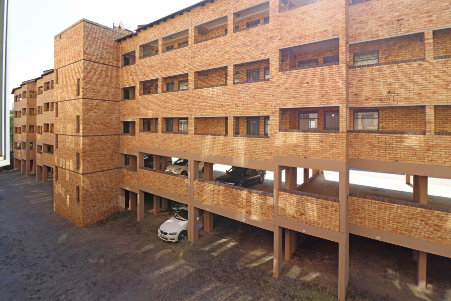 1 Bedroom Property for Sale in Ferndale Gauteng