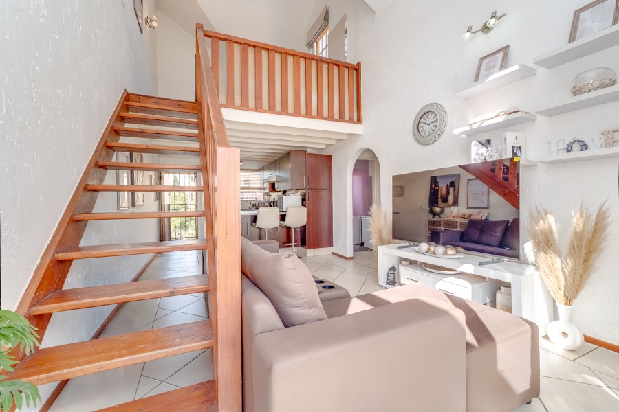 2 Bedroom Property for Sale in Lonehill Gauteng