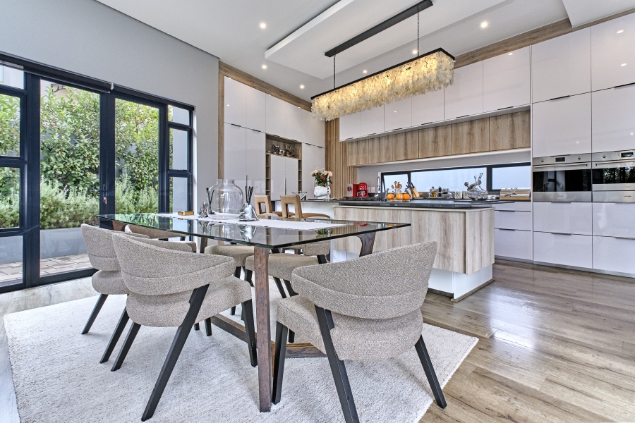 4 Bedroom Property for Sale in Waterfall Country Village Gauteng