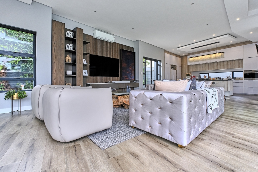 4 Bedroom Property for Sale in Waterfall Country Village Gauteng