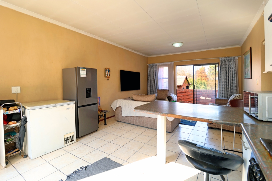 2 Bedroom Property for Sale in Weltevreden Park Gauteng