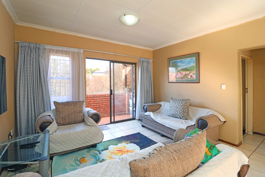 2 Bedroom Property for Sale in Weltevreden Park Gauteng